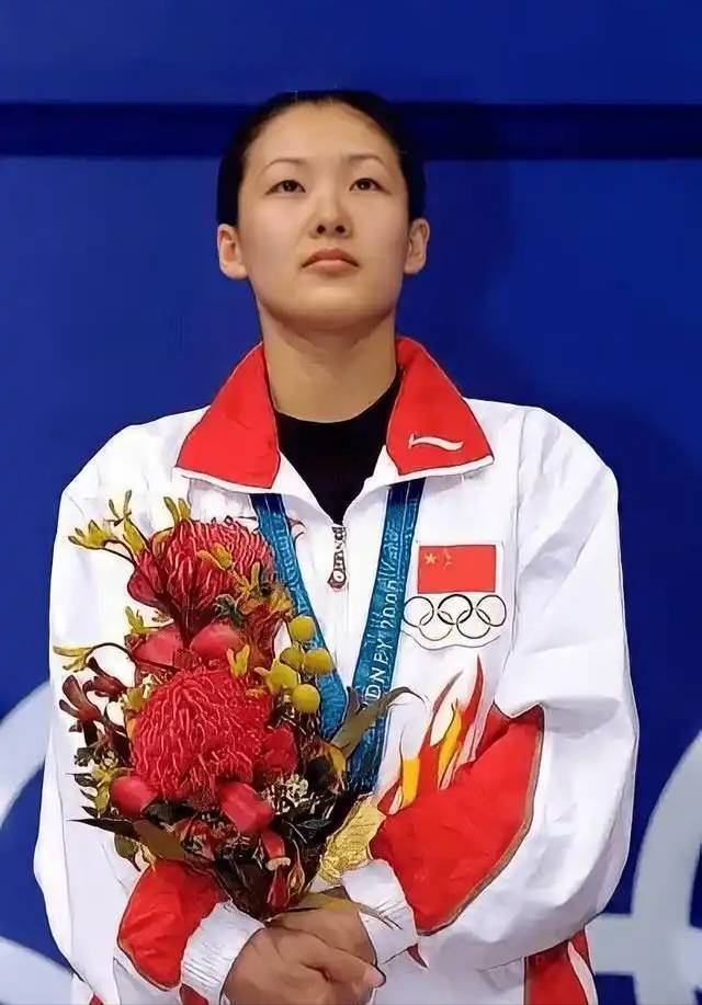 od体育app-伏明霞的三段感情：18岁跨国恋，后与国脚拍拖，24岁嫁给梁锦松|跳水|人生|训练|赛场|运动员_新浪体育_新浪新闻